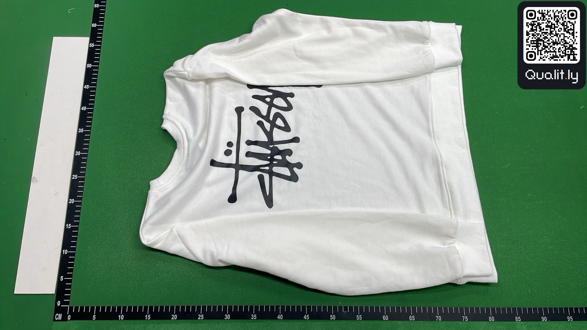 Sweatshirt QC photo 3 of 32