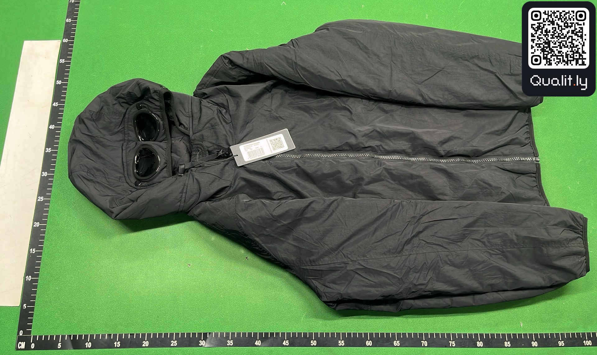Jacket QC photo 2 of 22