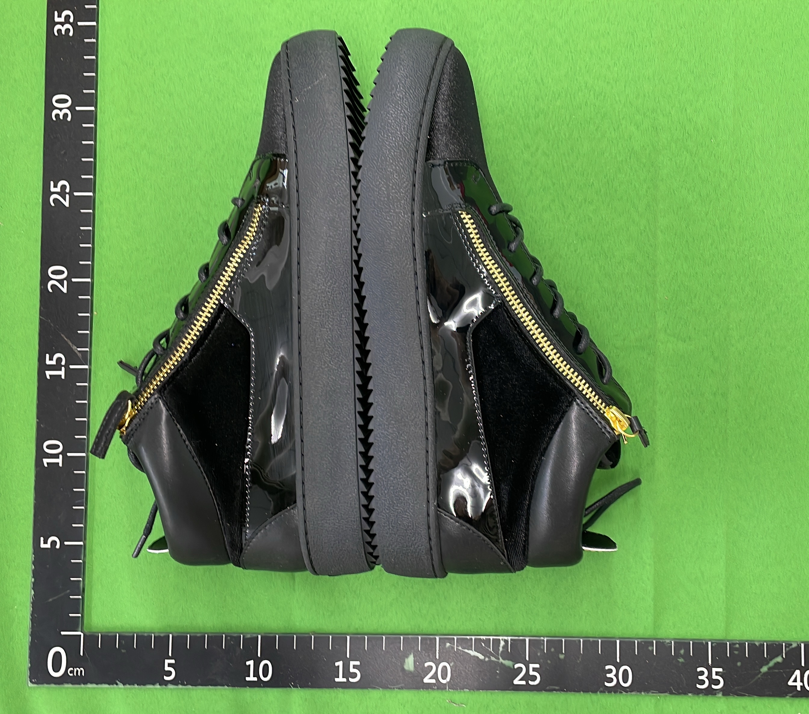 Sneaker — QC-Foto 2 von 27