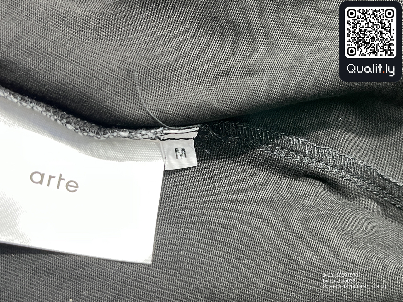 Camiseta — foto QC 1 de 30