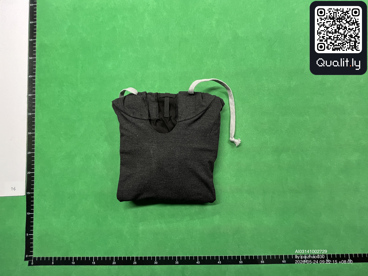 Hoodie QC photo 1 of 8