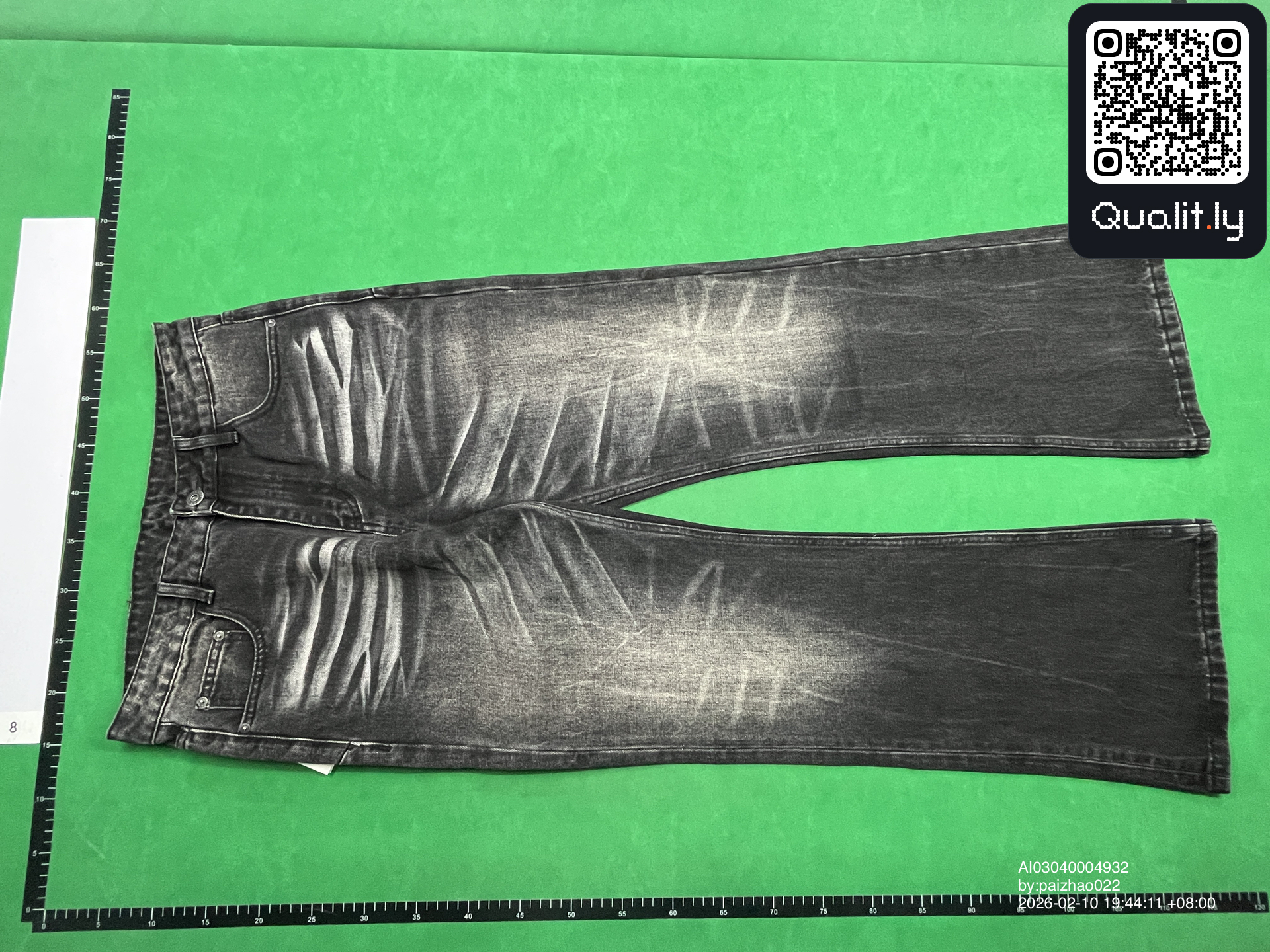 Jeansy — zdjęcie QC 3 z 4