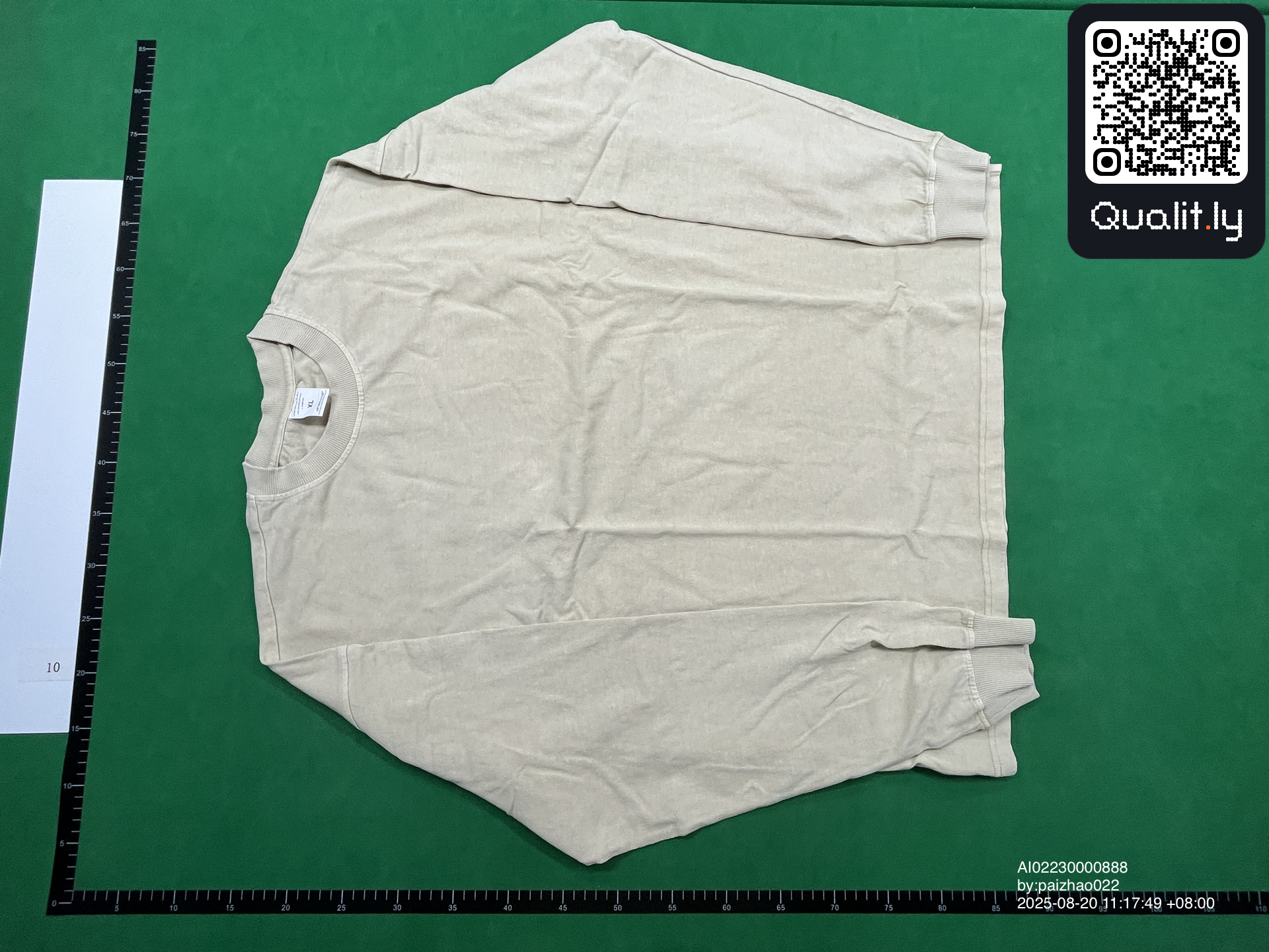 T-Shirt — QC-Foto 3 von 10