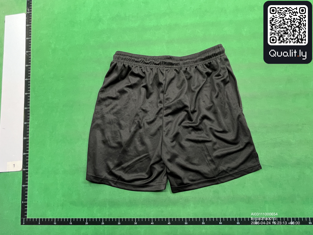 Pantaloncini — foto QC 3 di 14