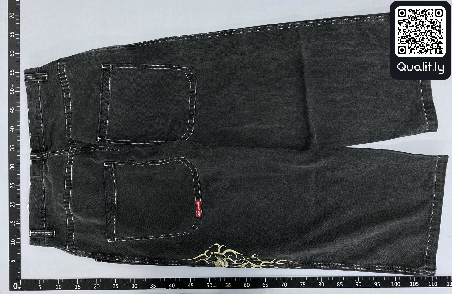 Jeans QC photo 1 of 58