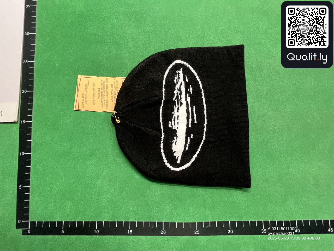 Mössa — QC-foto 1 av 25