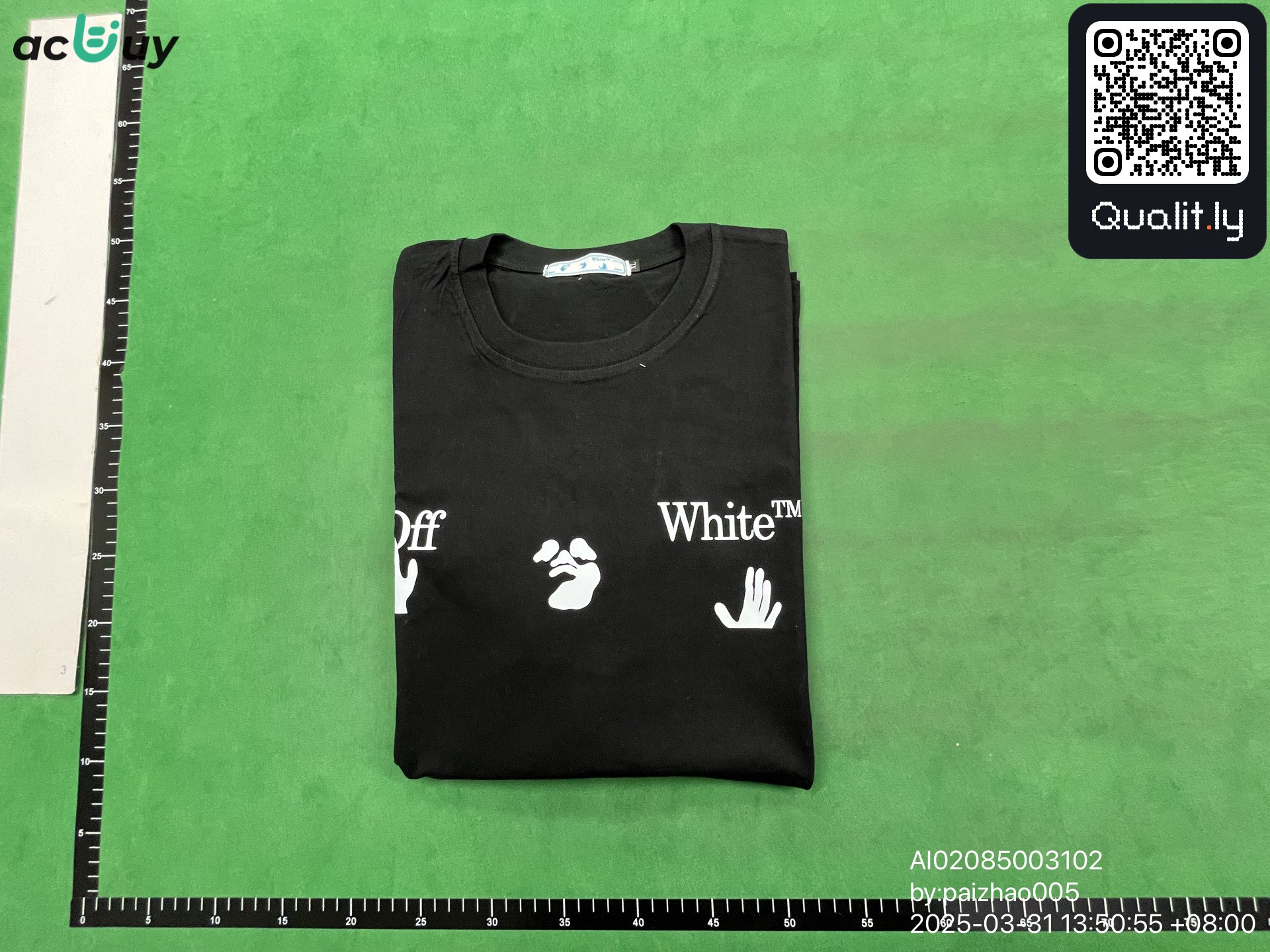 T-shirt — foto QC 1 di 4