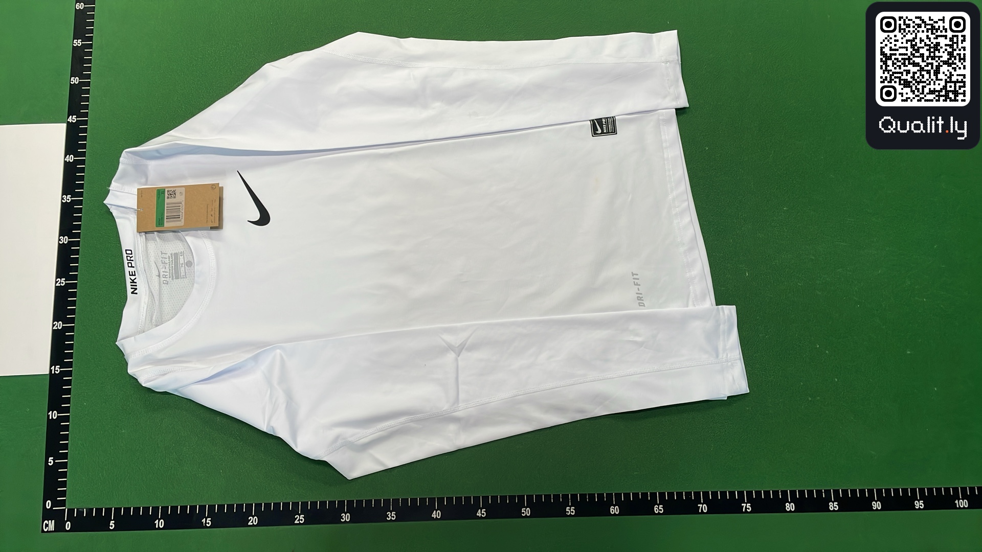 Camiseta — foto QC 2 de 8