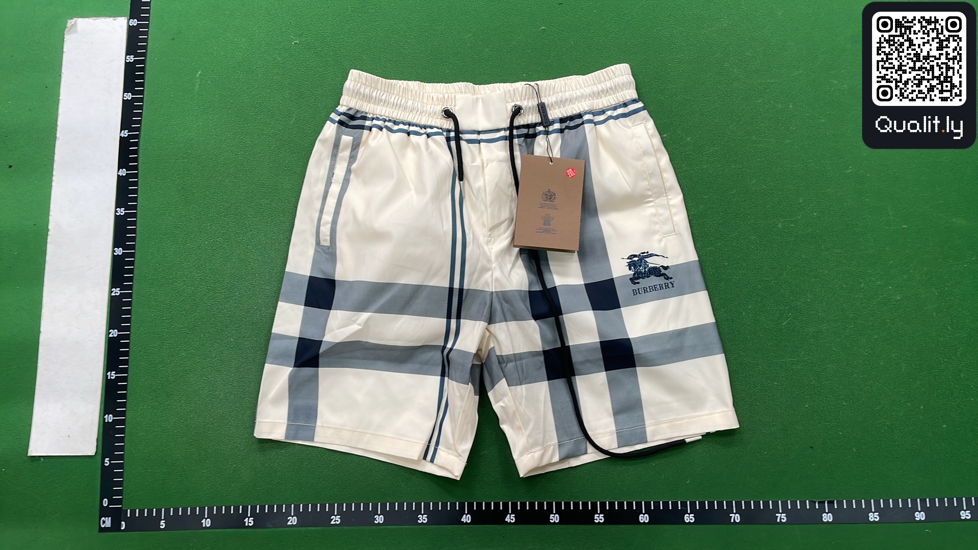 Pants QC photo 2 of 8