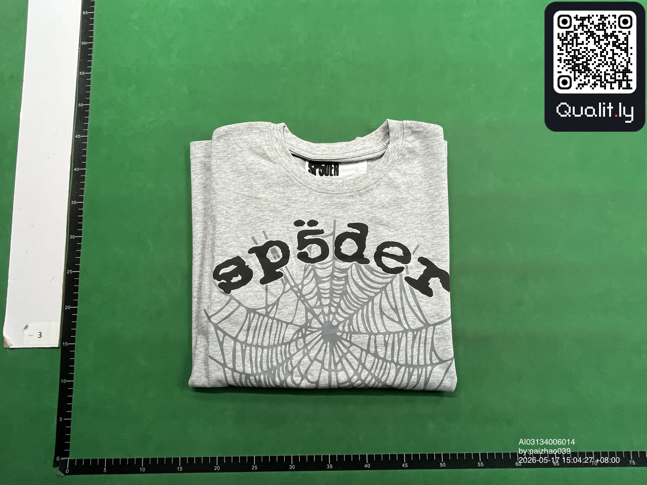 T-shirt — photo QC 1 sur 18