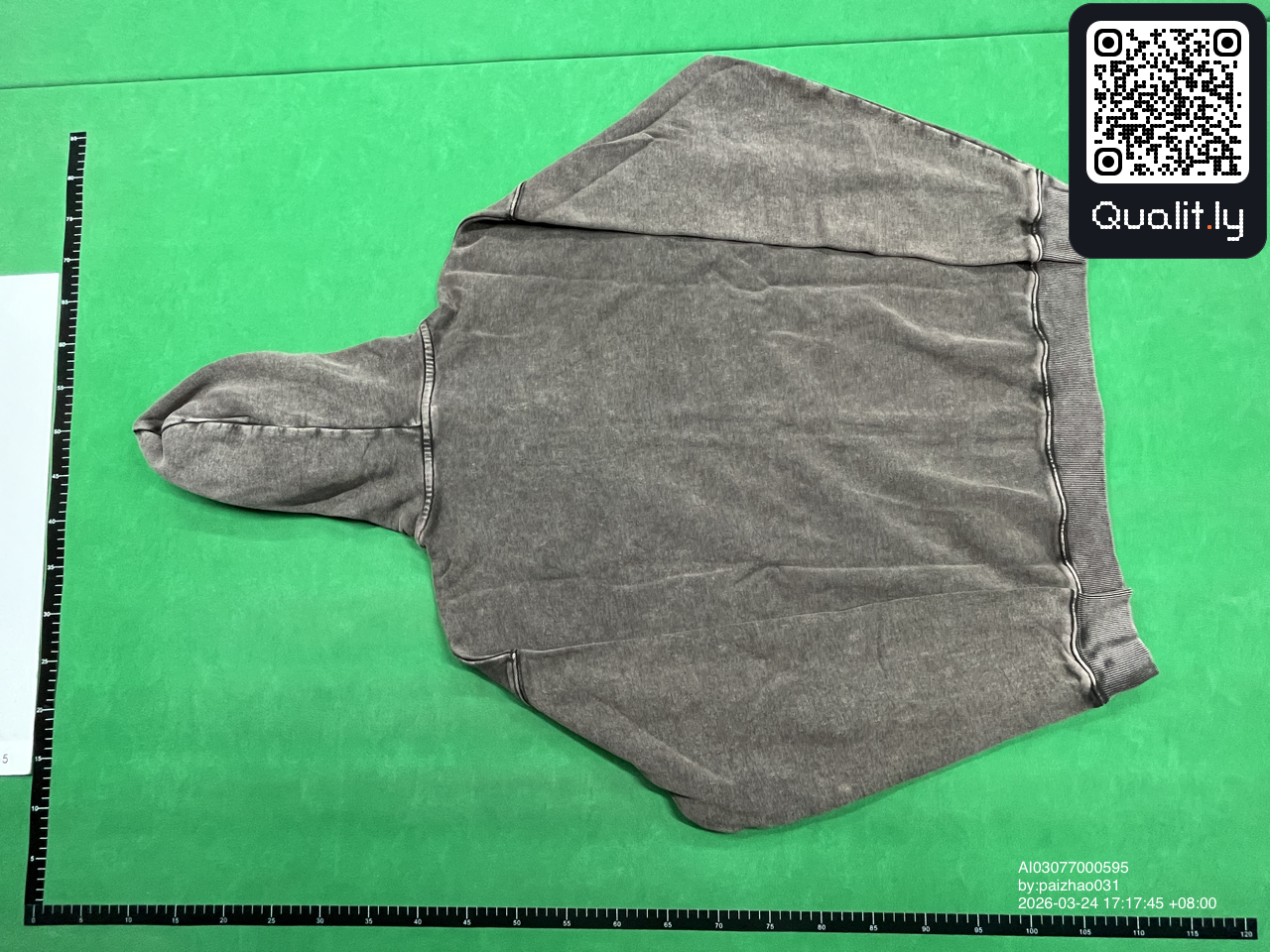 Sweatshirt — QC-Foto 2 von 8