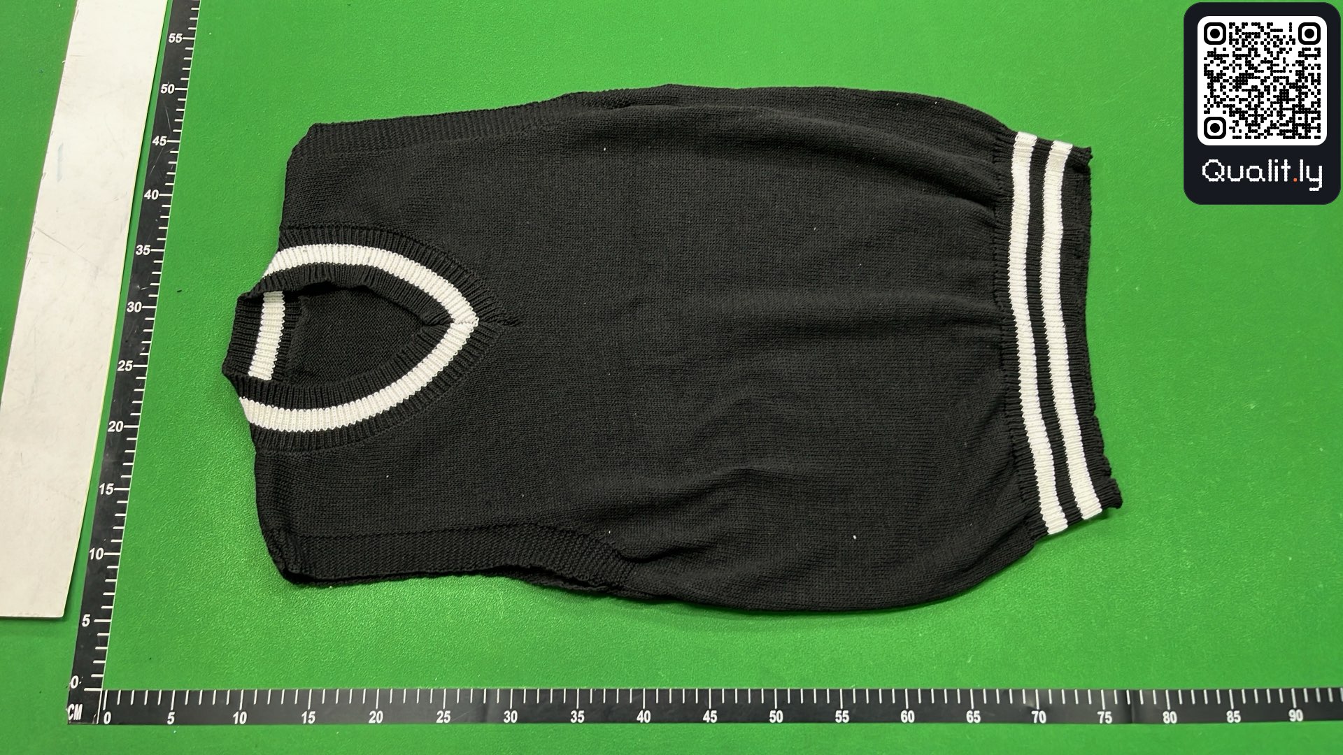 Sweter — zdjęcie QC 2 z 4