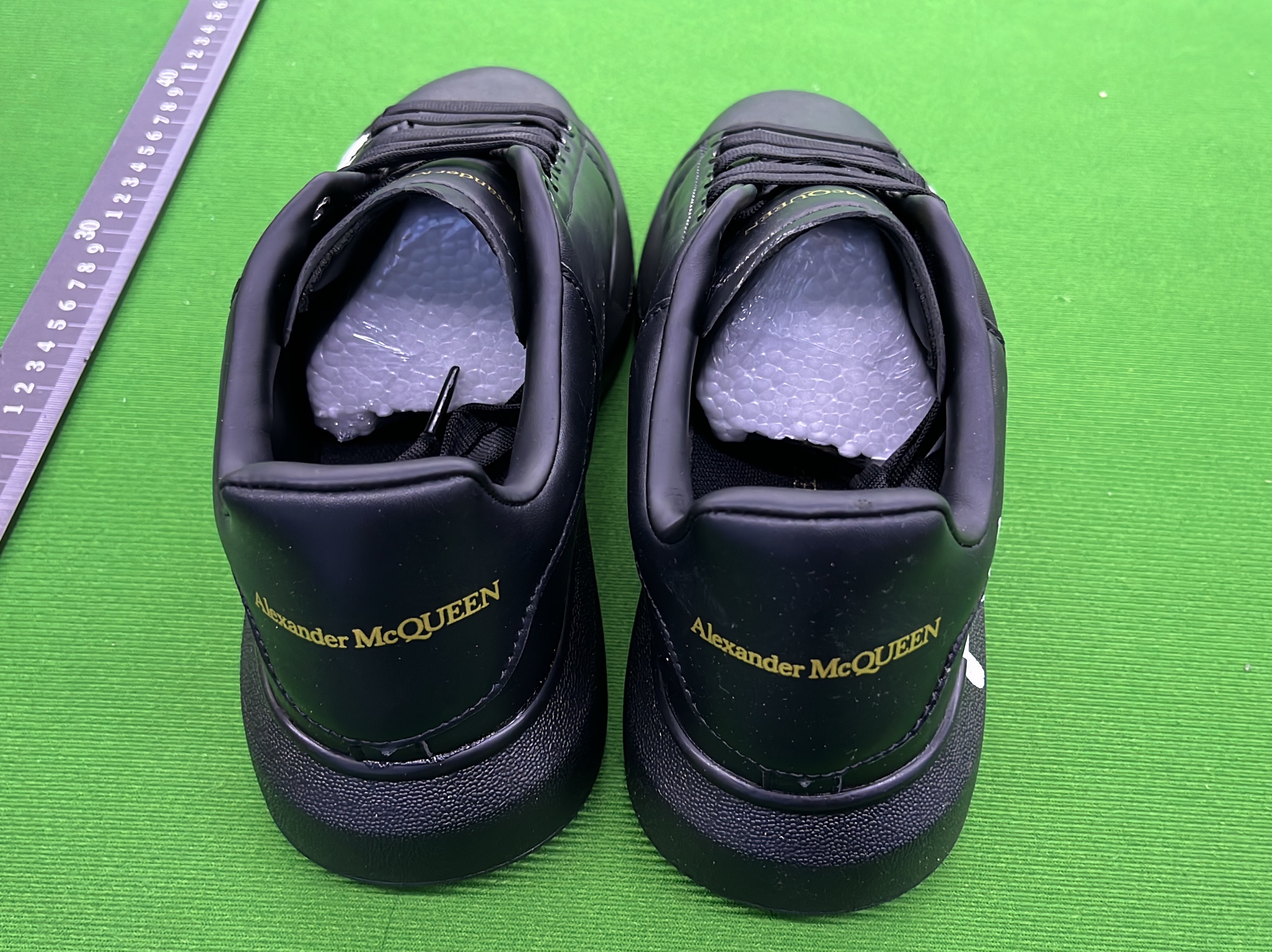 Sneakers — QC-foto 2 av 6