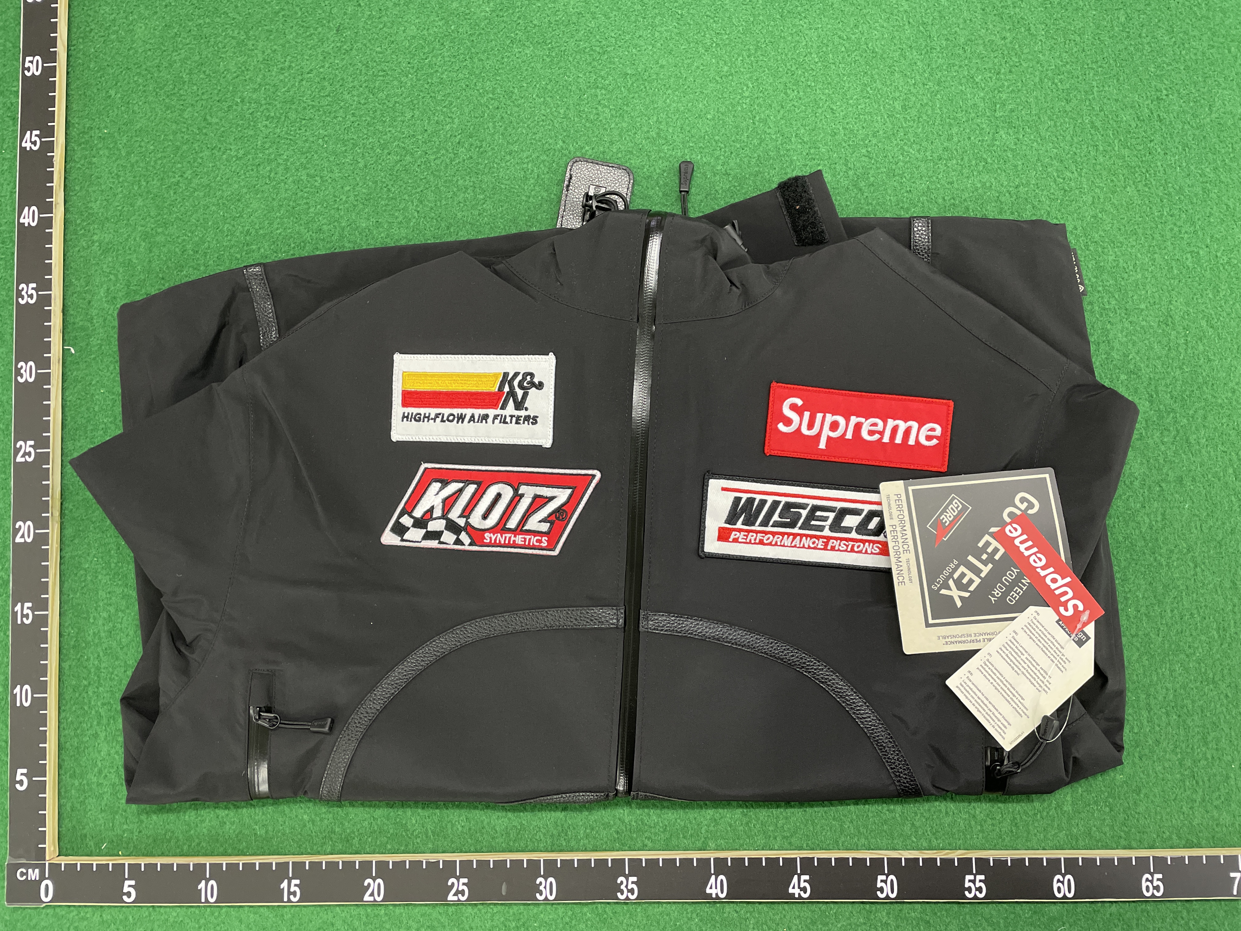 Jacket QC photo 2 of 40