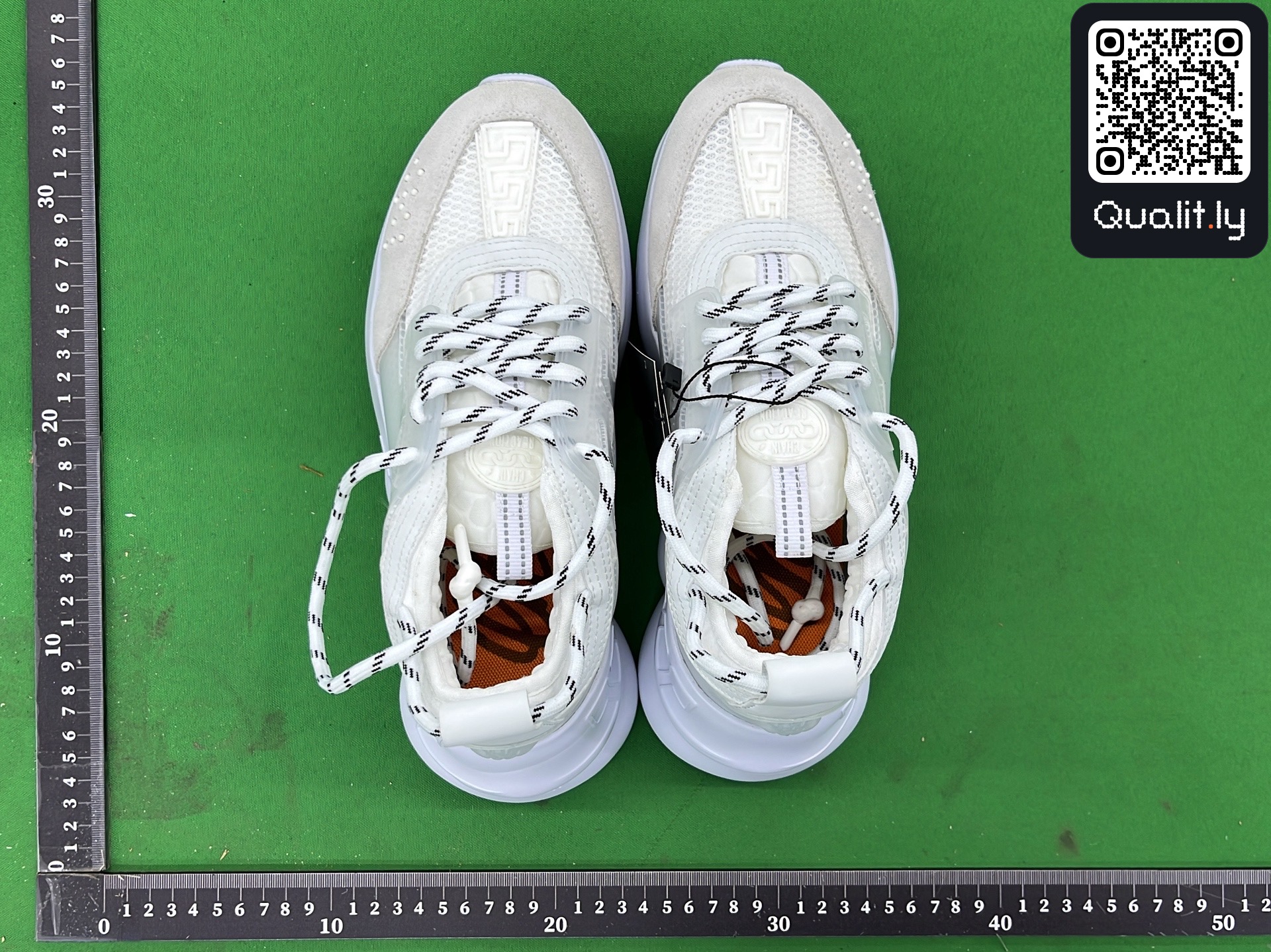 Sneakers — QC-foto 2 av 6