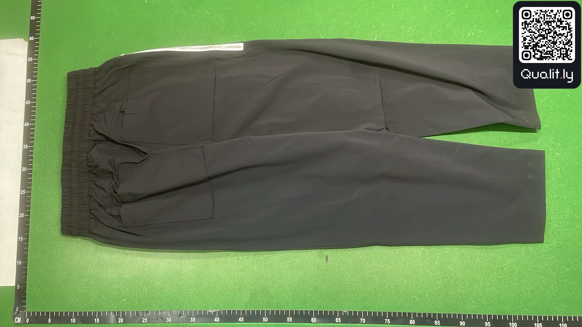 Pantaloni — fotografie QC 3 din 4
