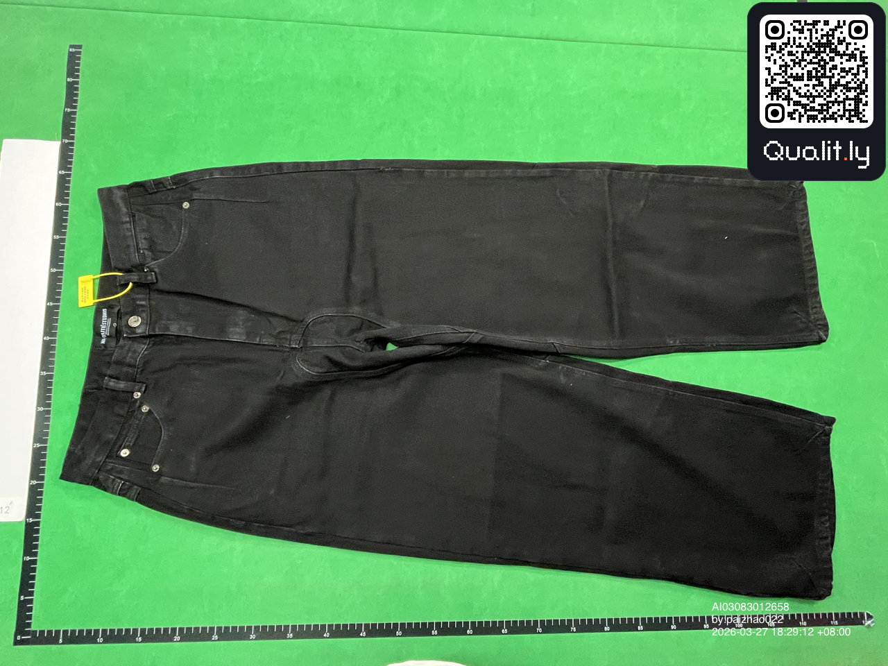 Jeans — QC-foto 2 van 42