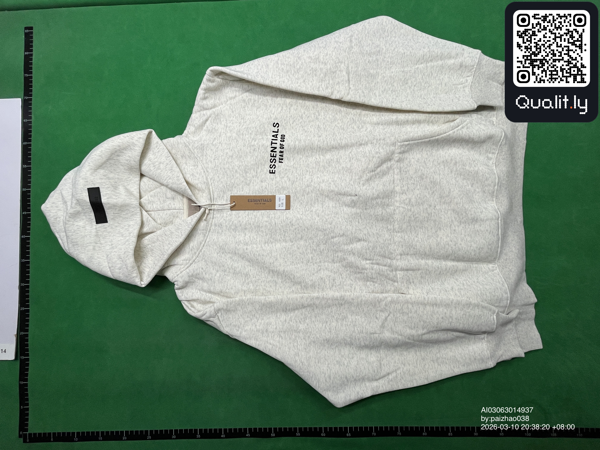 Hoodie — QC-Foto 3 von 4
