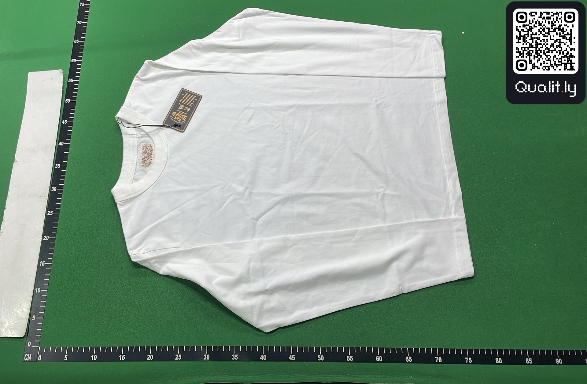 T-shirt — QC-foto 2 van 4