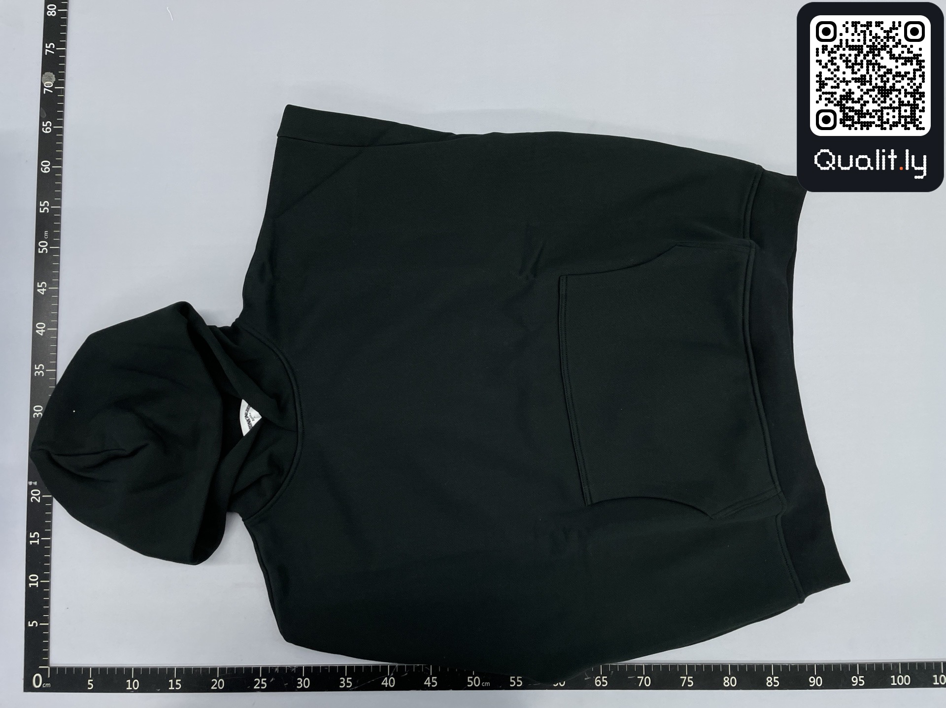 Hoodie QC photo 2 of 151