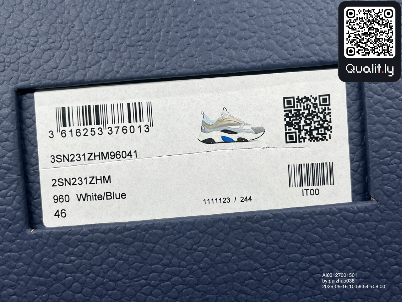 Sneakers QC photo 3 of 48
