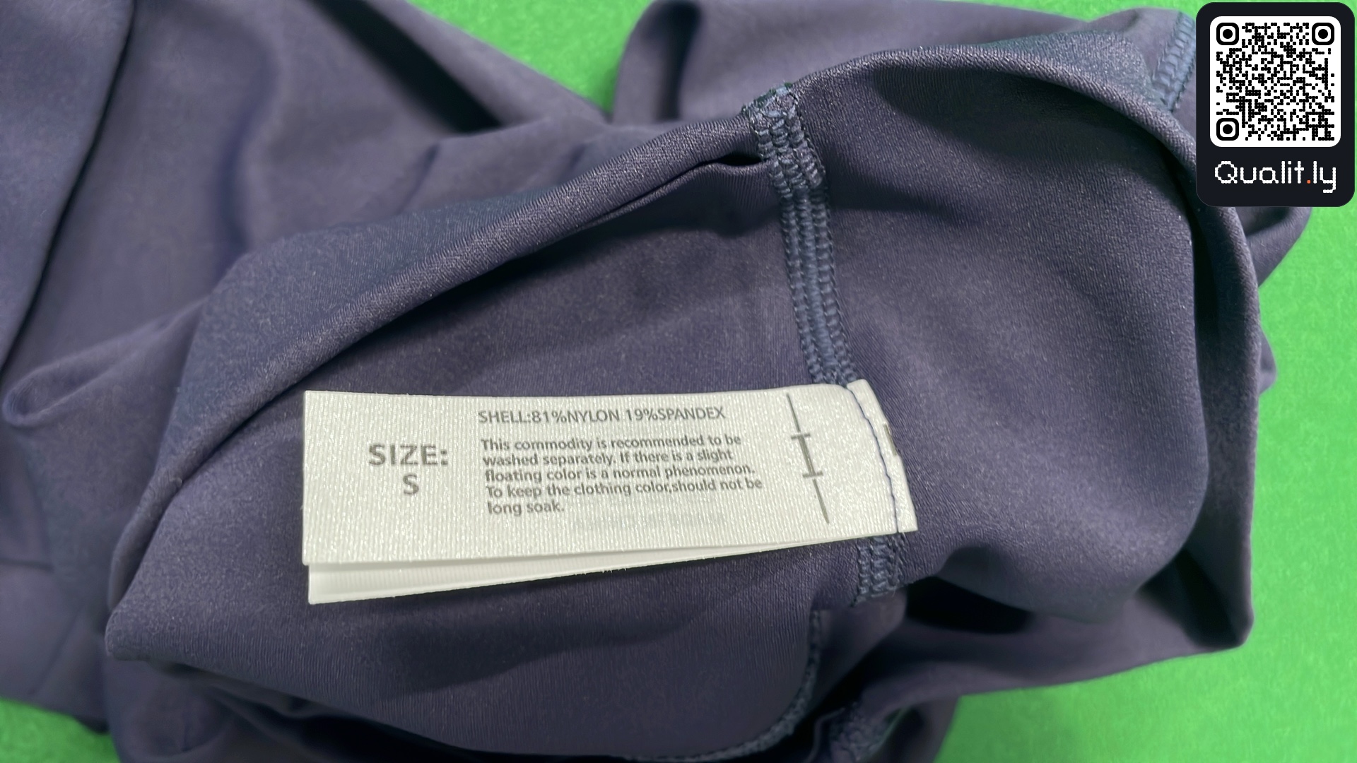 Pantalon — photo QC 1 sur 8