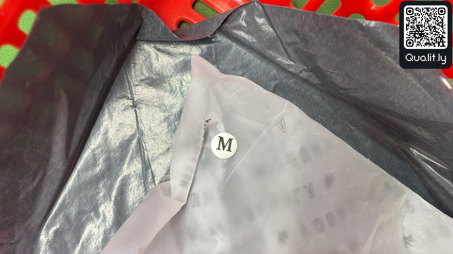 Hoodie — QC-foto 1 av 4