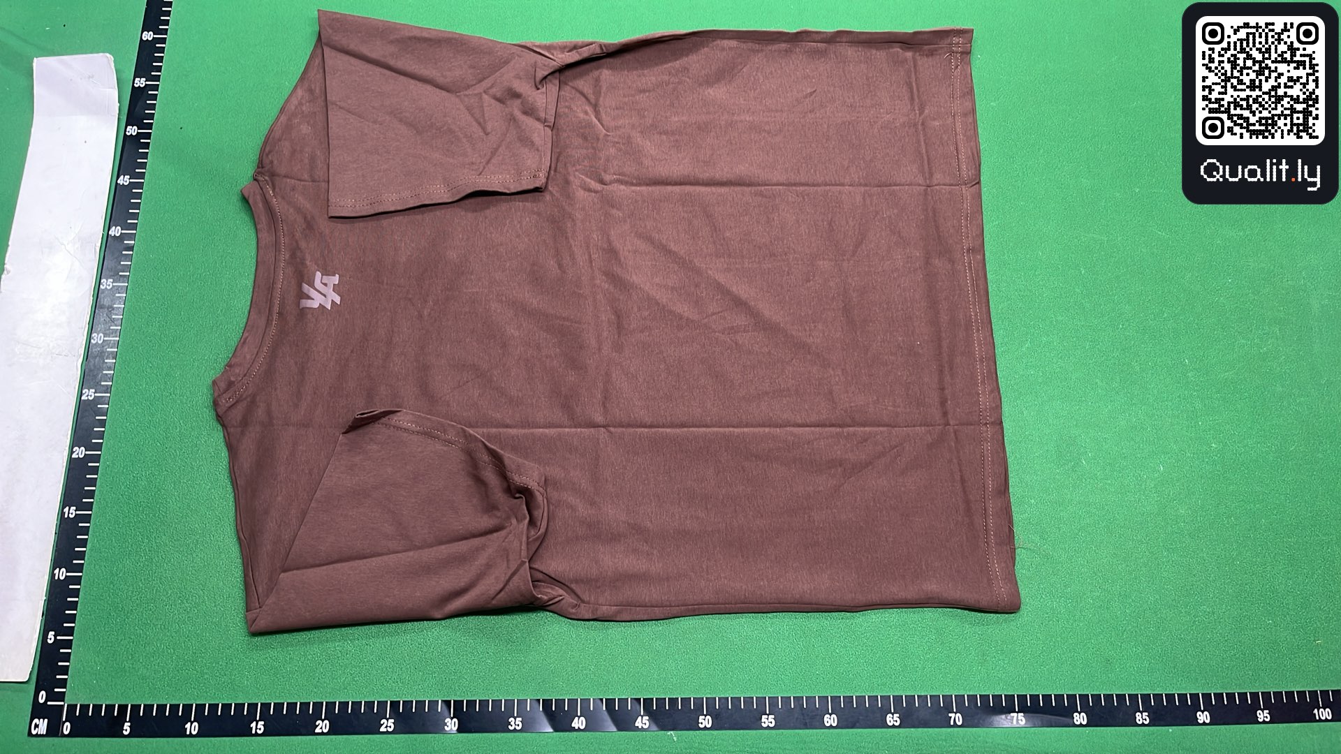 Camiseta — foto QC 3 de 12