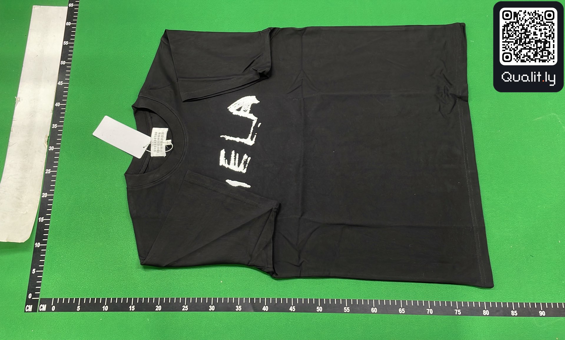 T-shirt — foto QC 2 de 4