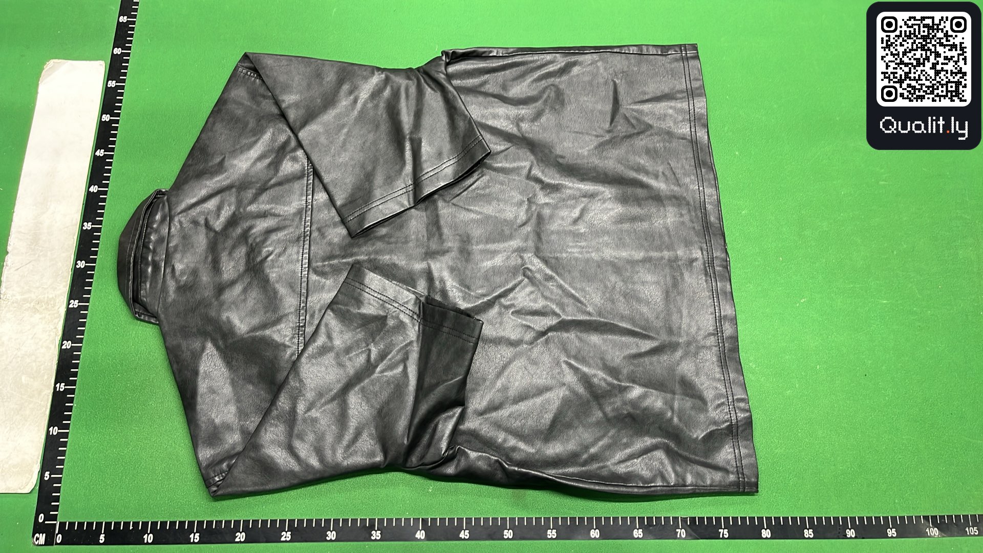 Jacket QC photo 3 of 16