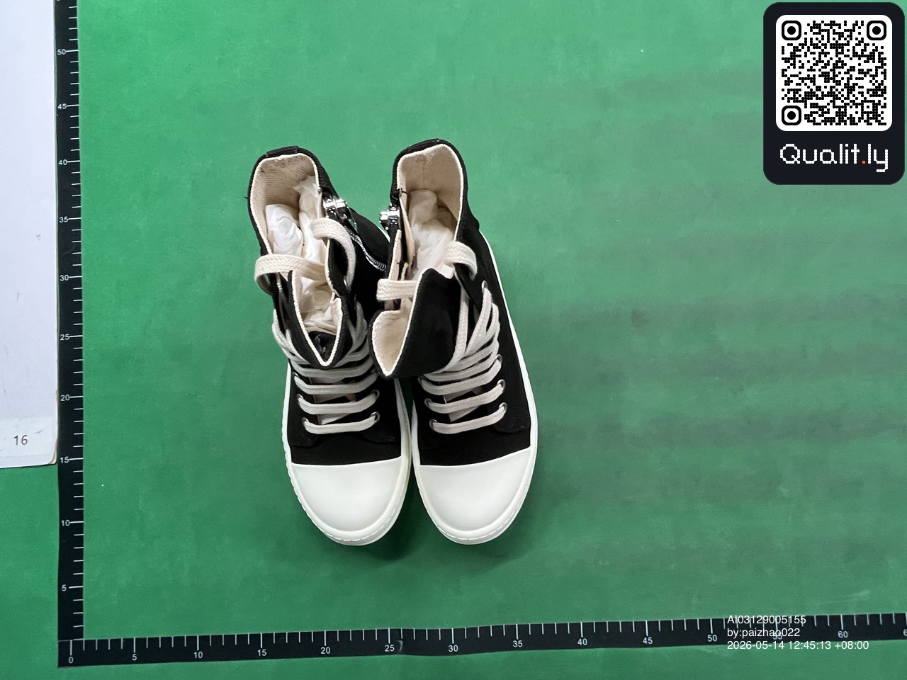Sneakers — QC-foto 1 av 70