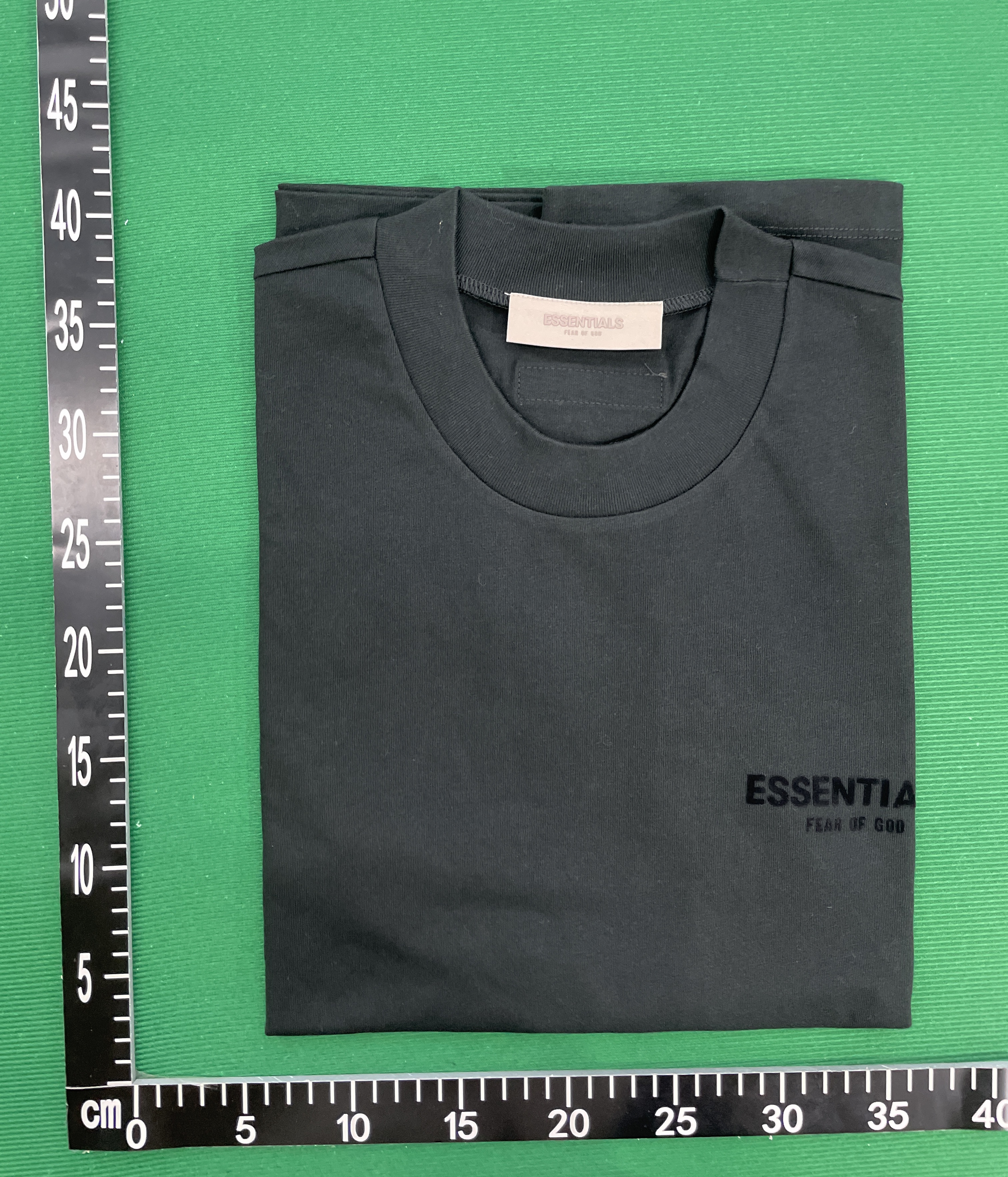 T-shirt — foto QC 1 di 137