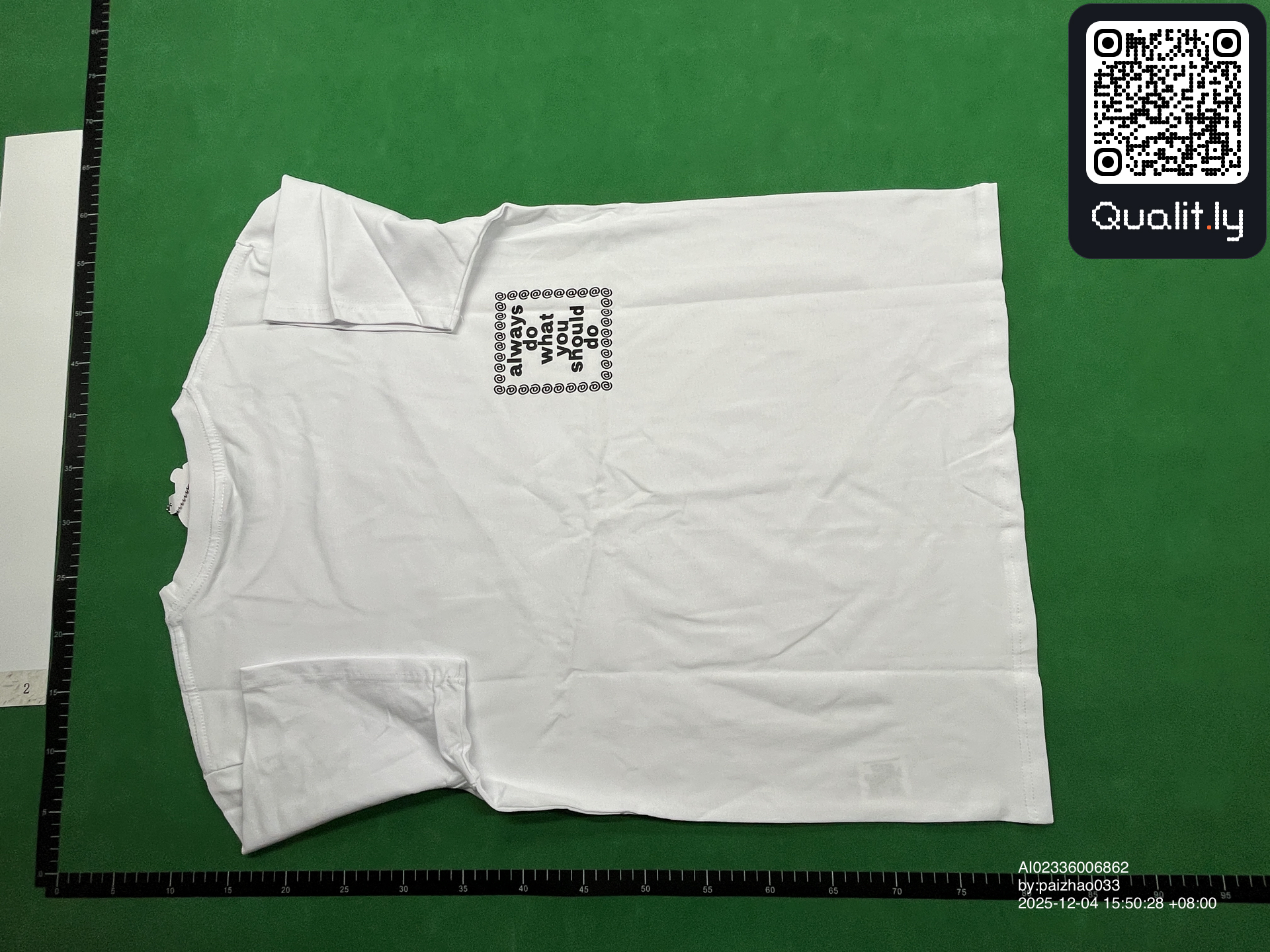 Camiseta — foto QC 3 de 10