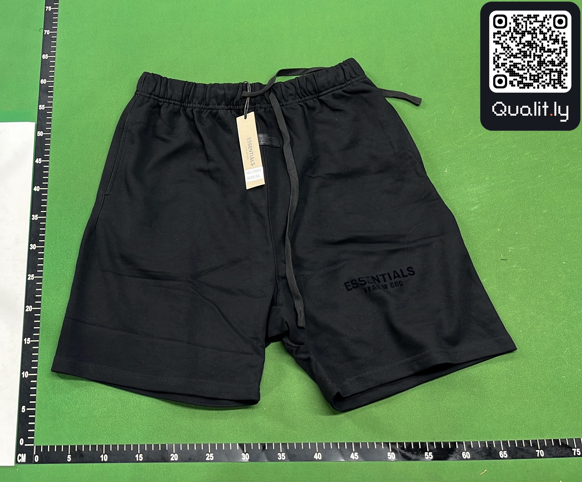 Pantaloncini — foto QC 2 di 254
