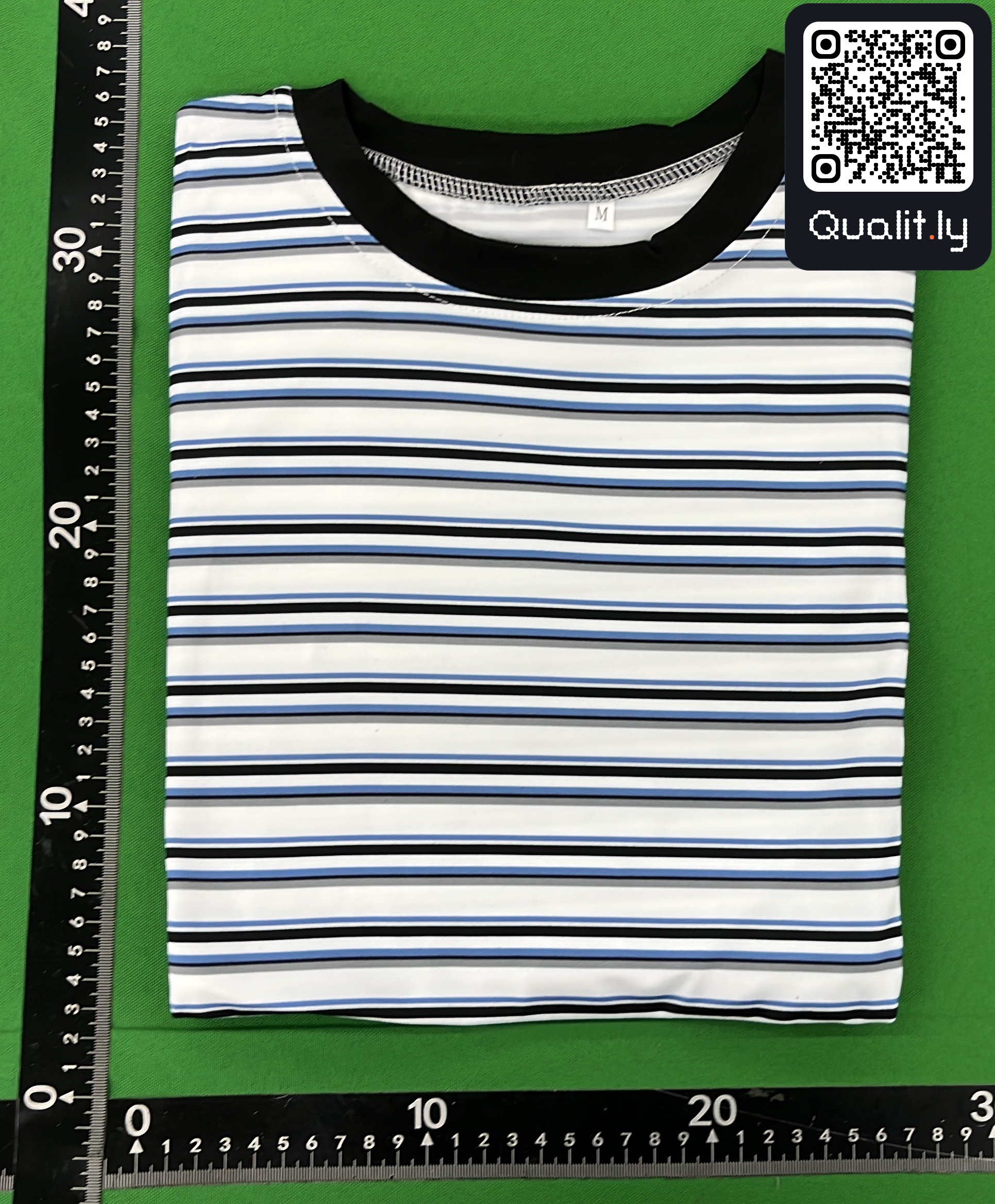 Tricou — fotografie QC 1 din 4