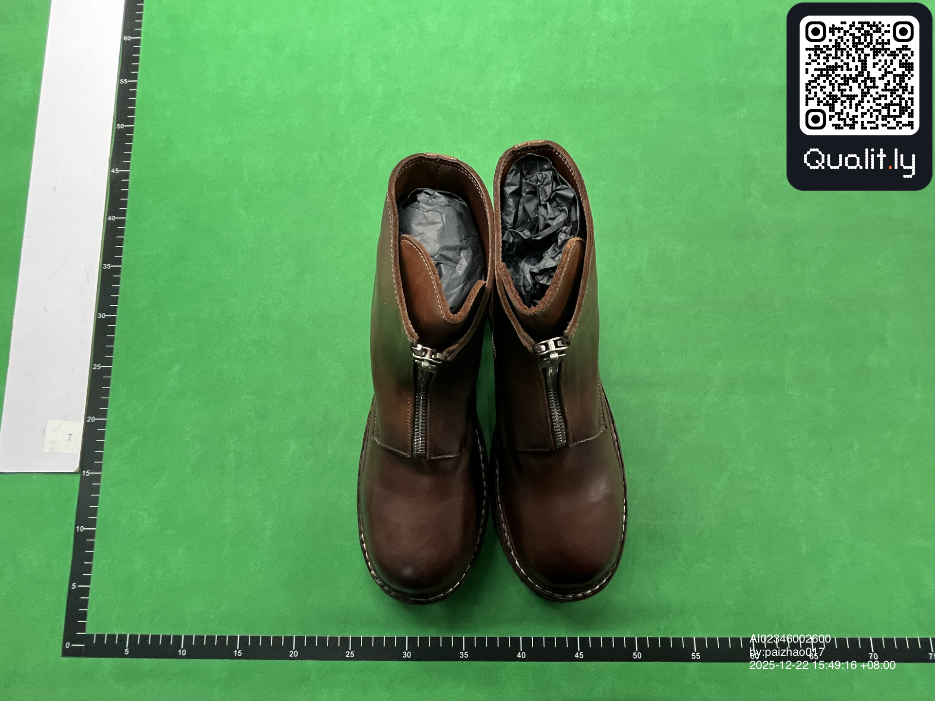靴子 QC 照片 1 / 10