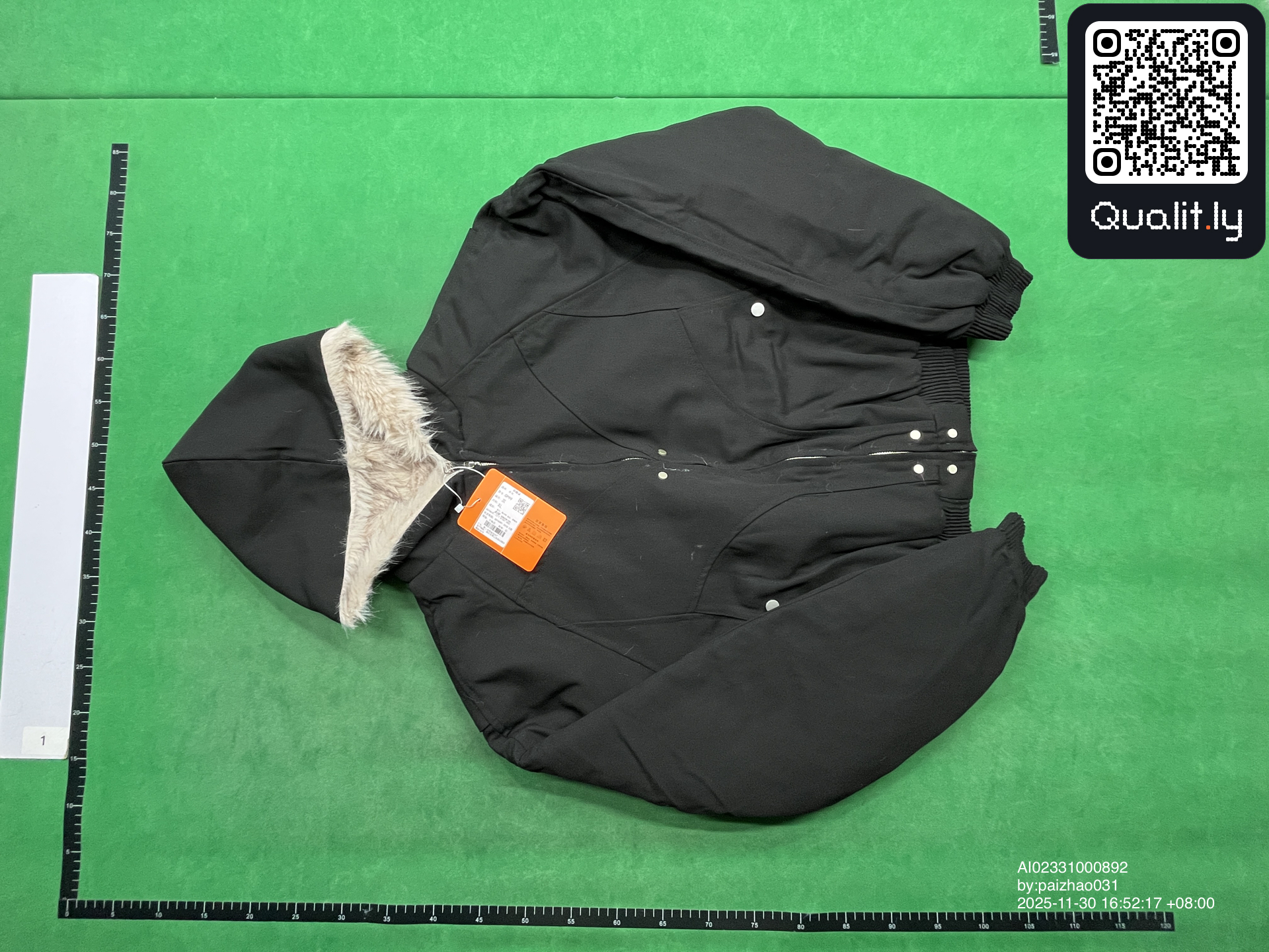 Veste — photo QC 3 sur 8