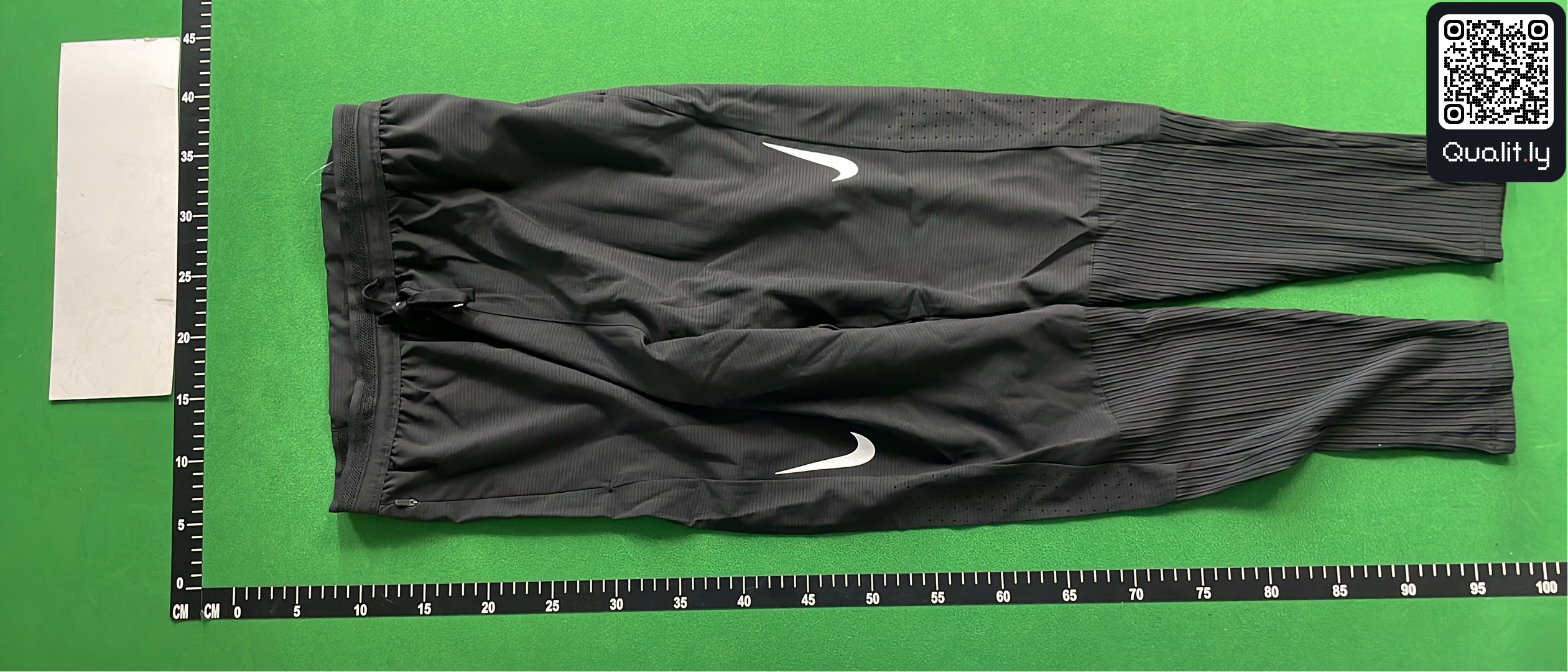 Pantalon — photo QC 2 sur 39