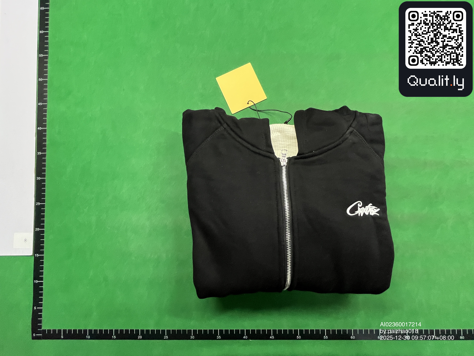 Hoodie QC photo 1 of 8