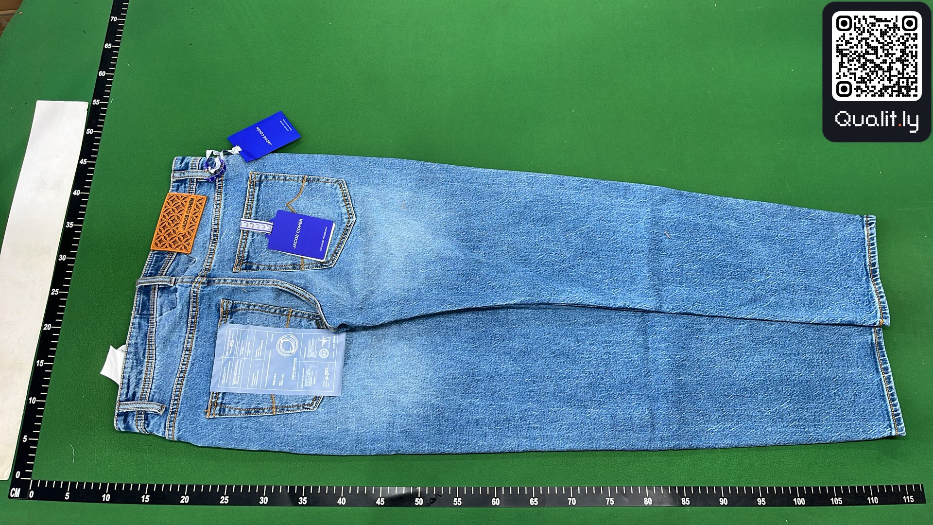 Blugi — fotografie QC 3 din 4