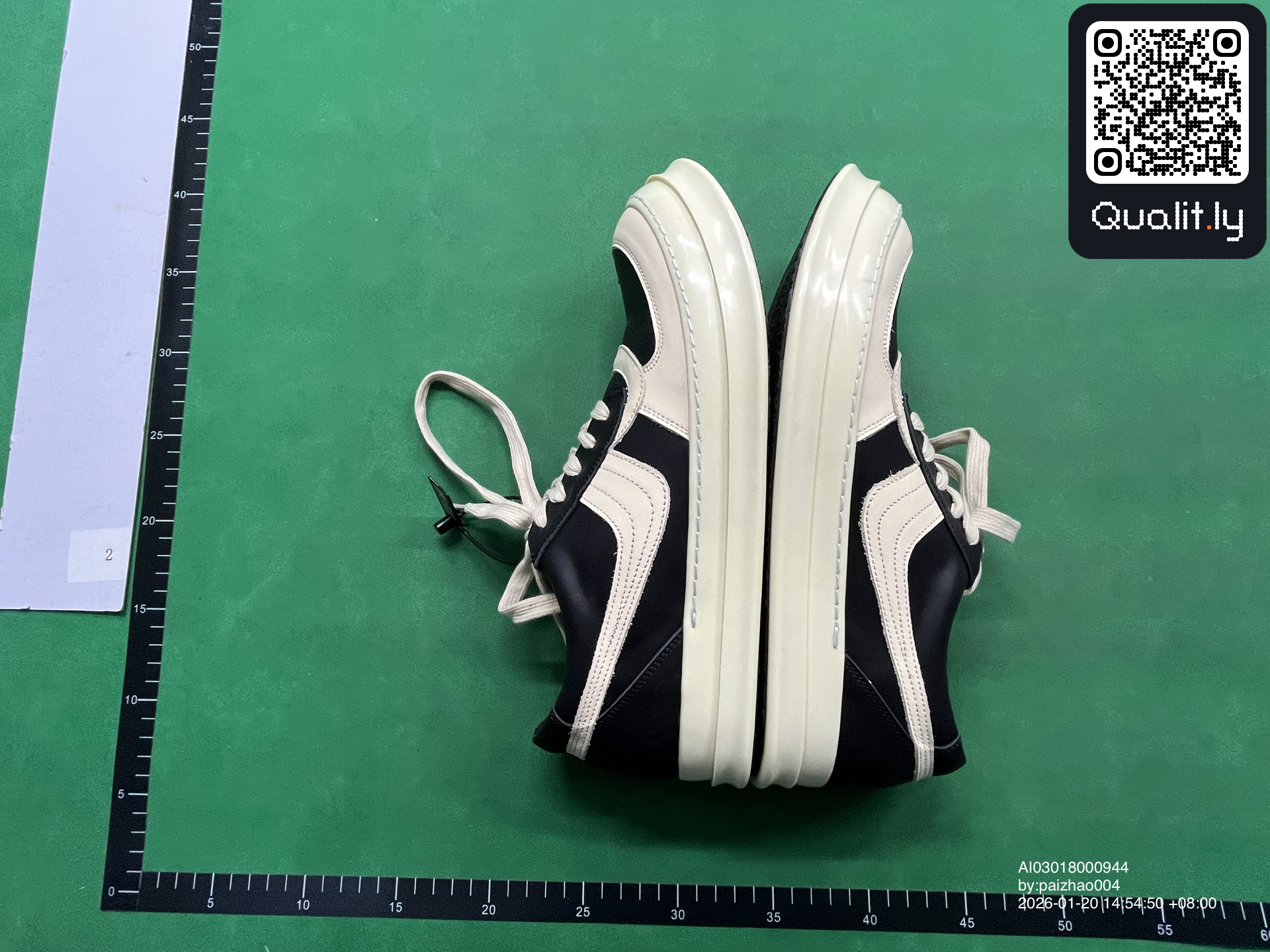 球鞋 QC 照片 2 / 6