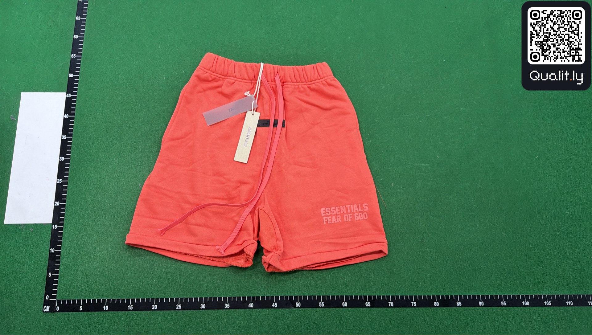 Short — photo QC 2 sur 4