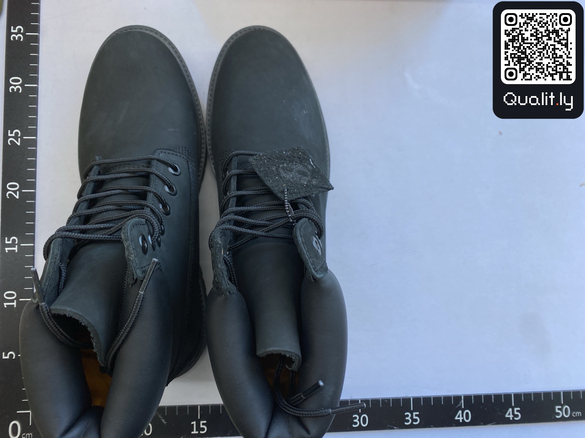 Sneakers QC photo 2 of 65