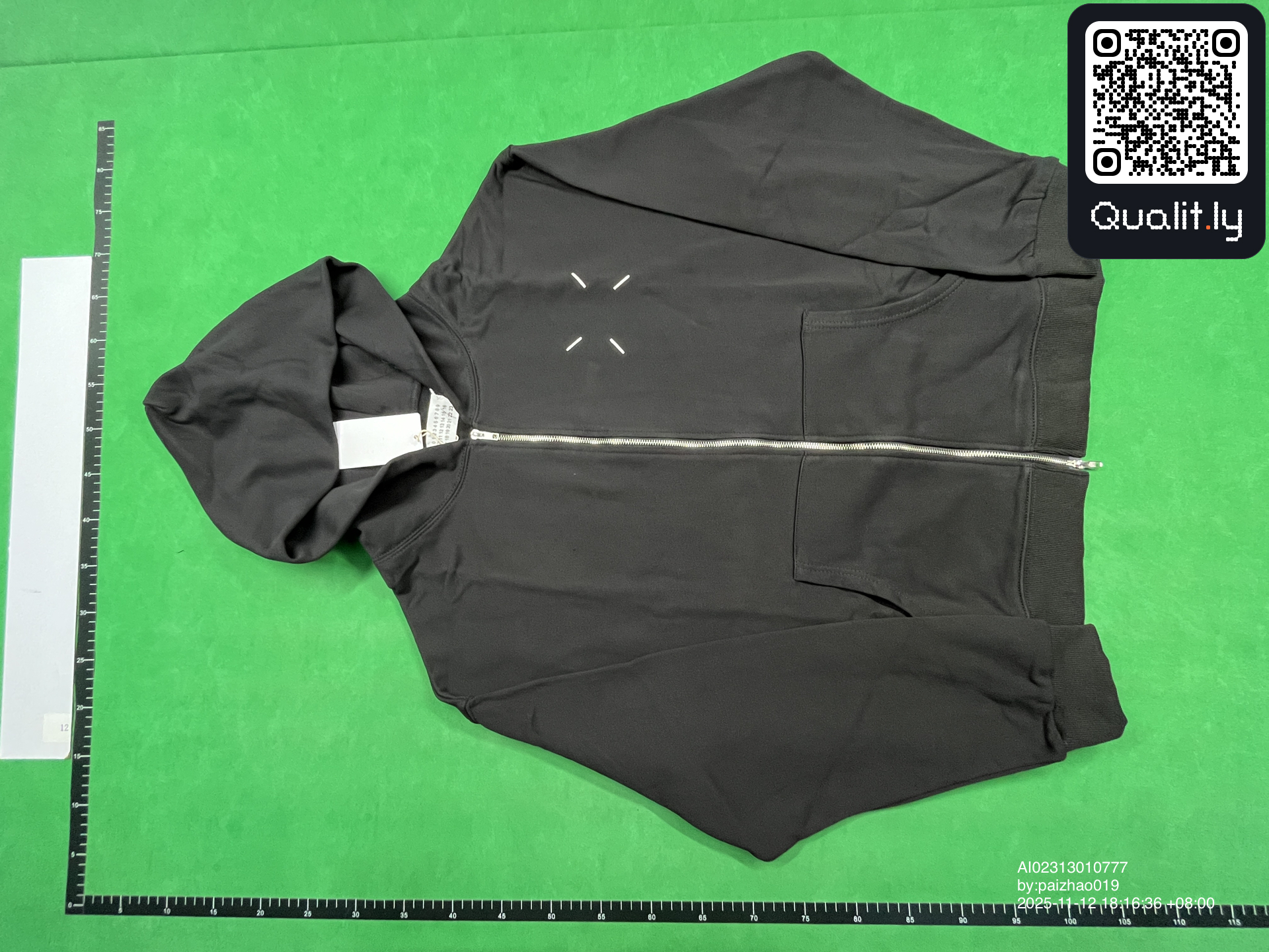 连帽卫衣 QC 照片 3 / 4