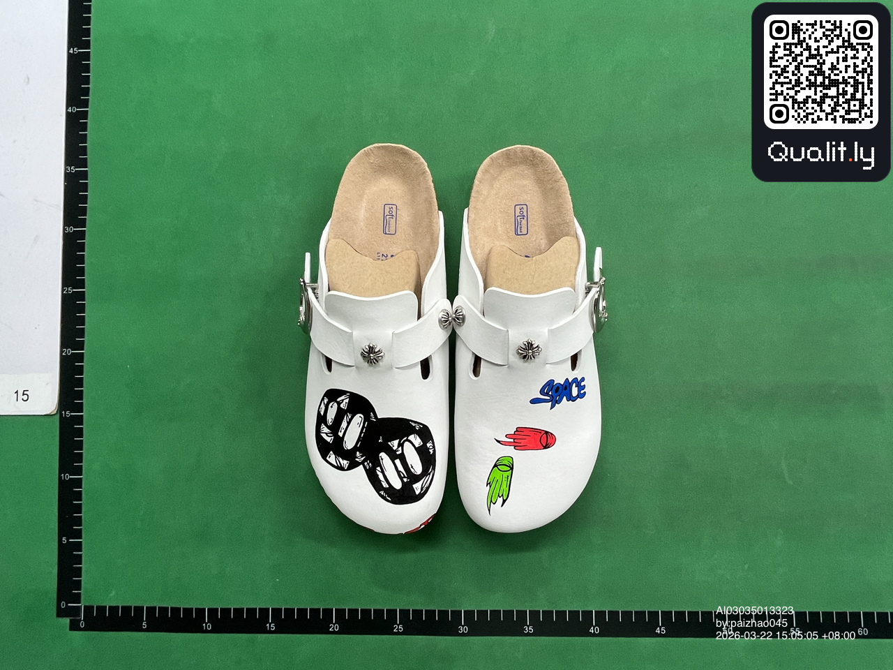 Sneakers QC photo 1 of 10