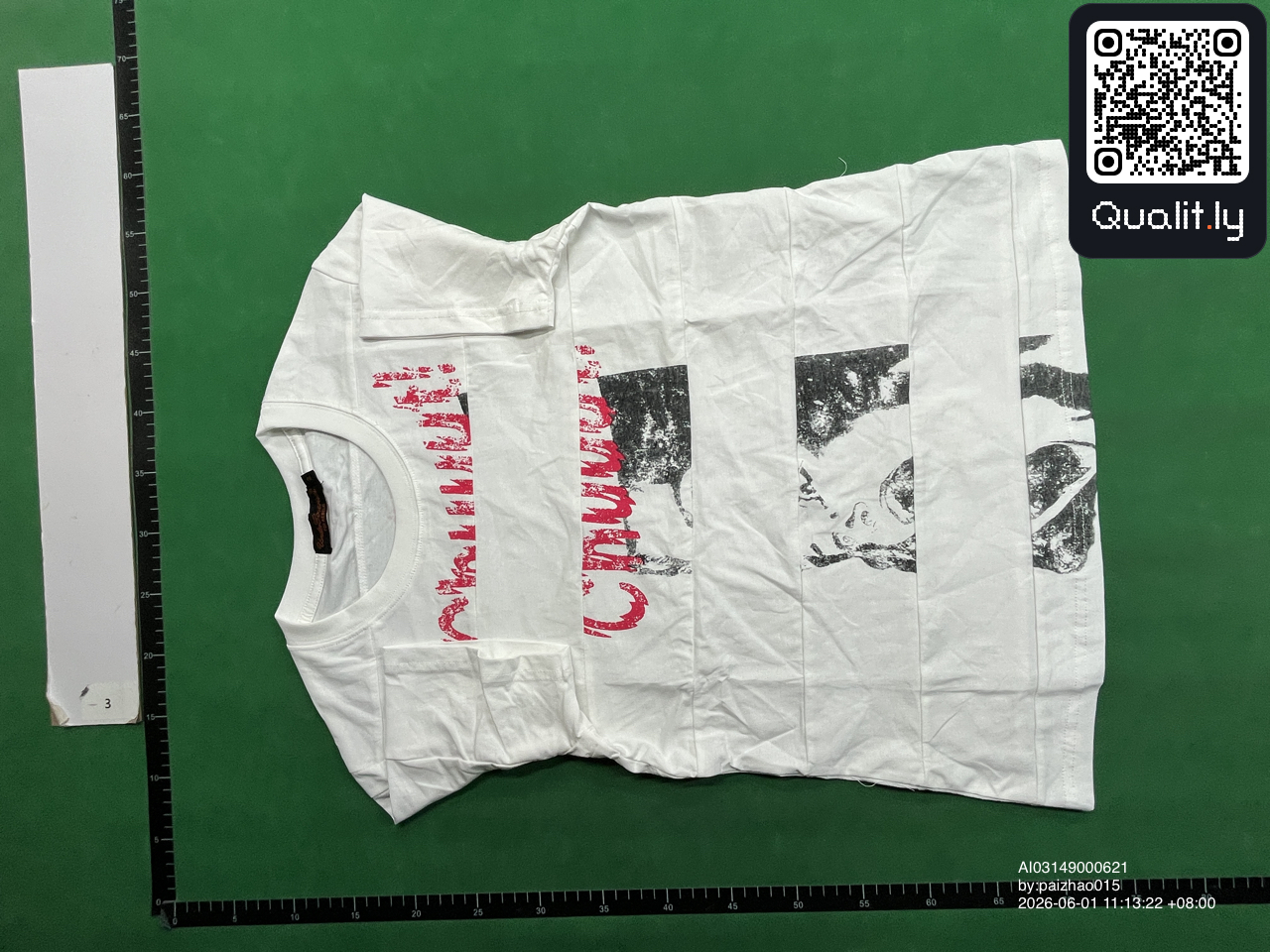 T-shirt — foto QC 3 de 10