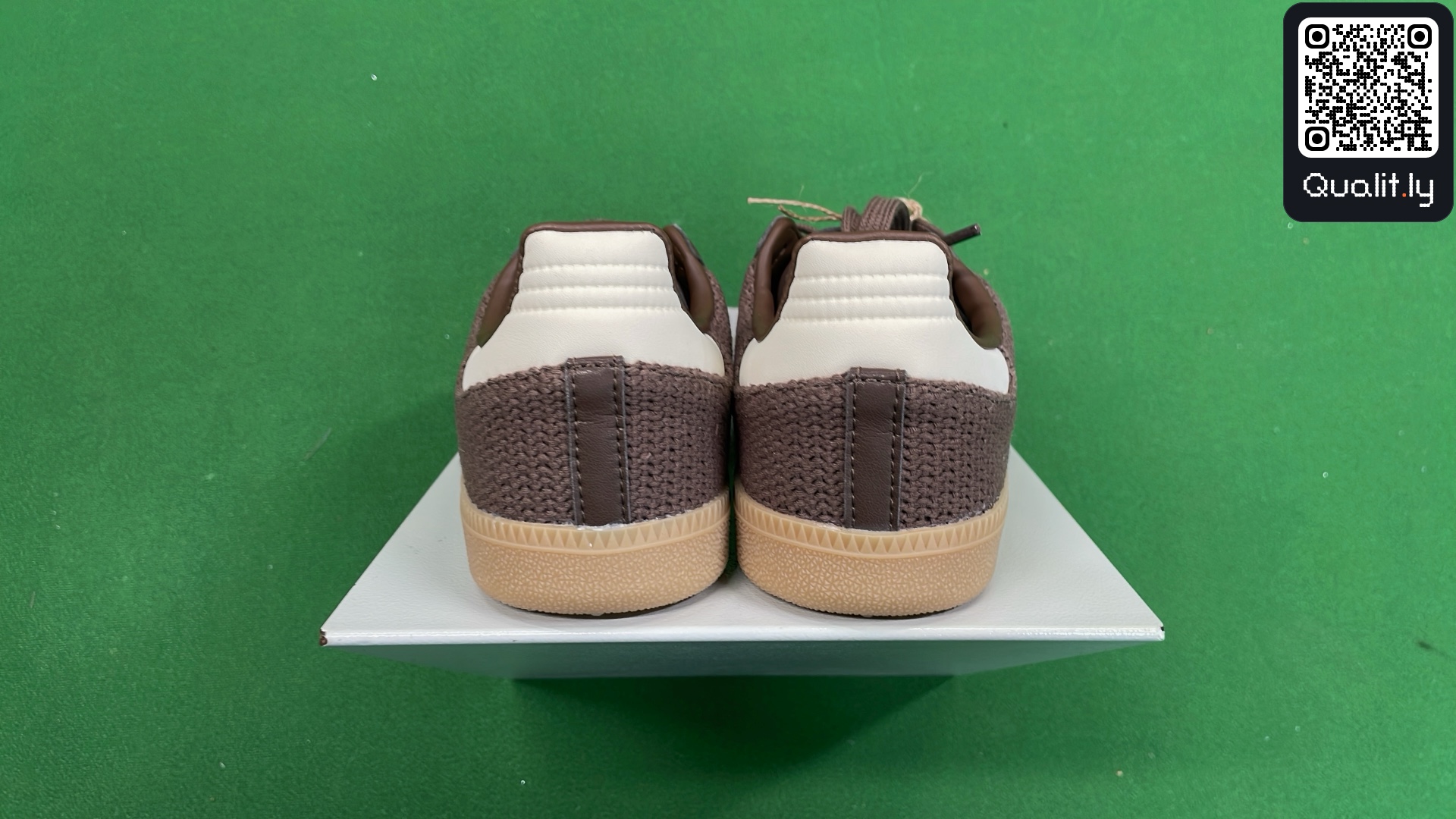 Sneakers QC photo 3 of 6