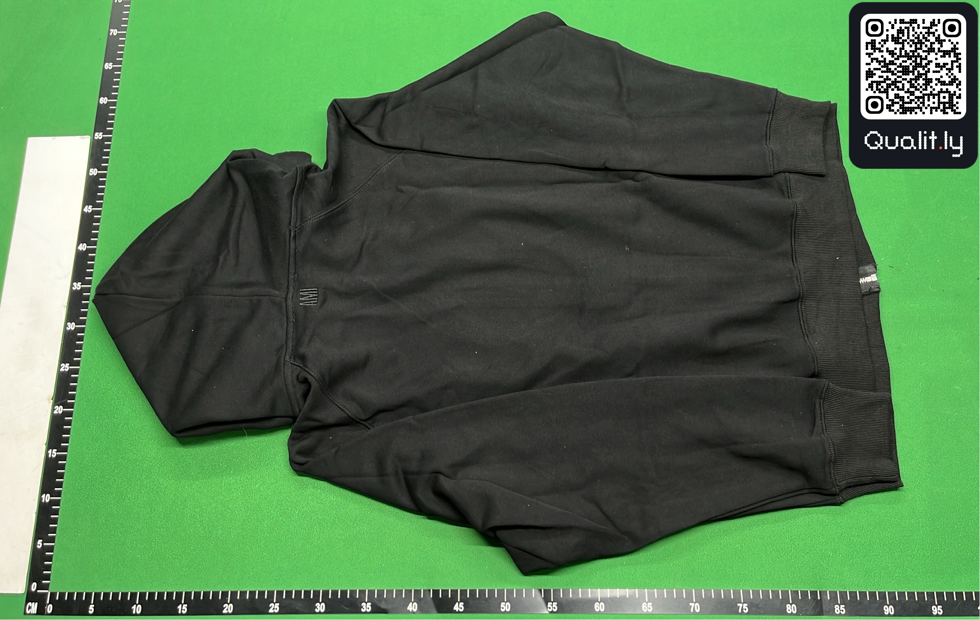 Hoodie — QC-Foto 3 von 4