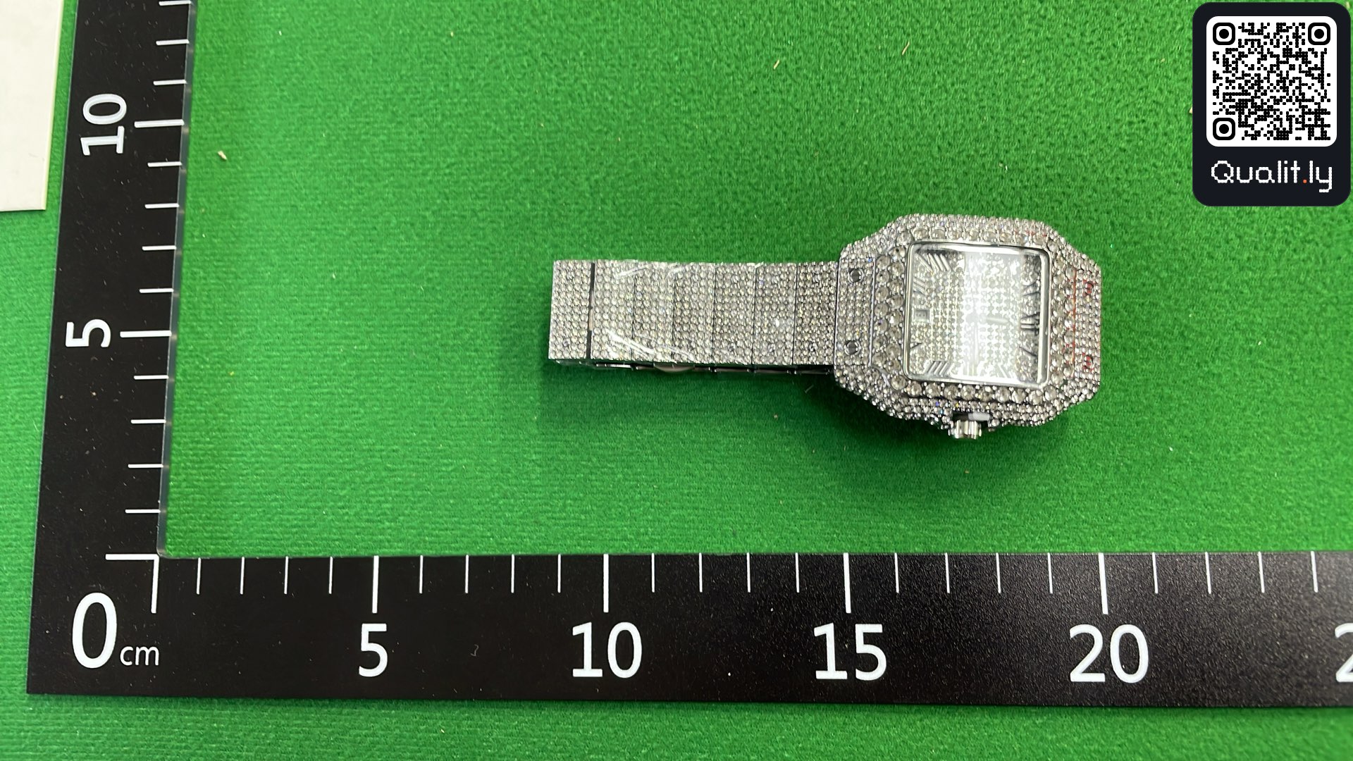 Orologio — foto QC 1 di 3