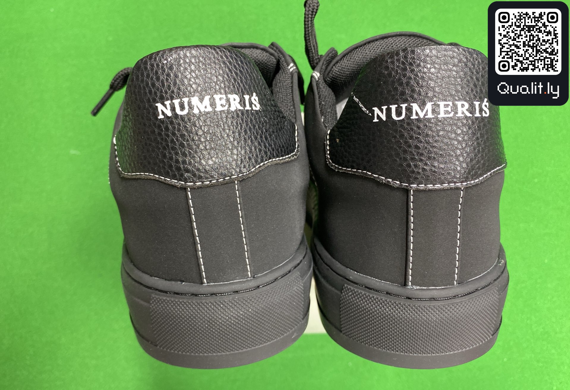 Sneakers QC photo 3 of 142